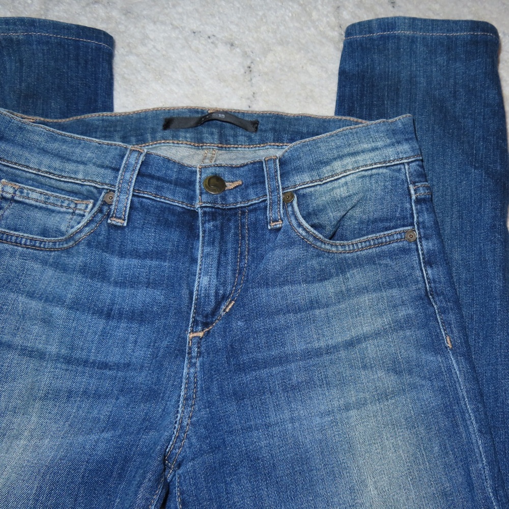Joe’s Straight Leg Medium Wash Jeans Sz 25